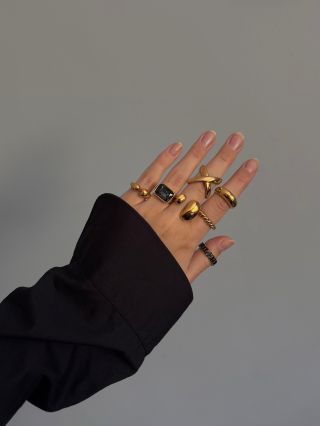 • Mono kapky • Eye of the dragon • Ex • Lariat • Mono • Blagr stone 🖤